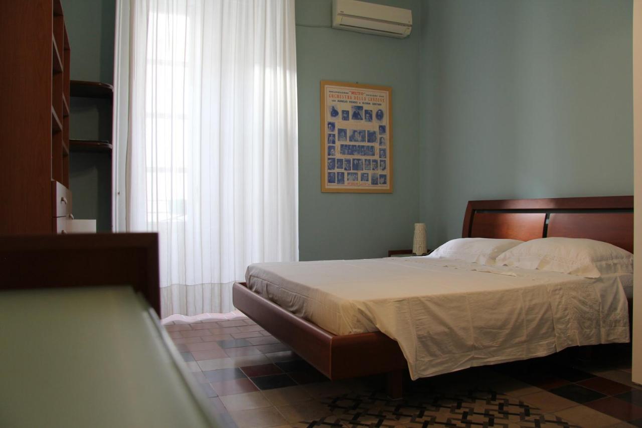 Casa Vacanza Icaros, Ortigia Hictoric Center, 200 Mt From The Beach Συρακούσες Εξωτερικό φωτογραφία