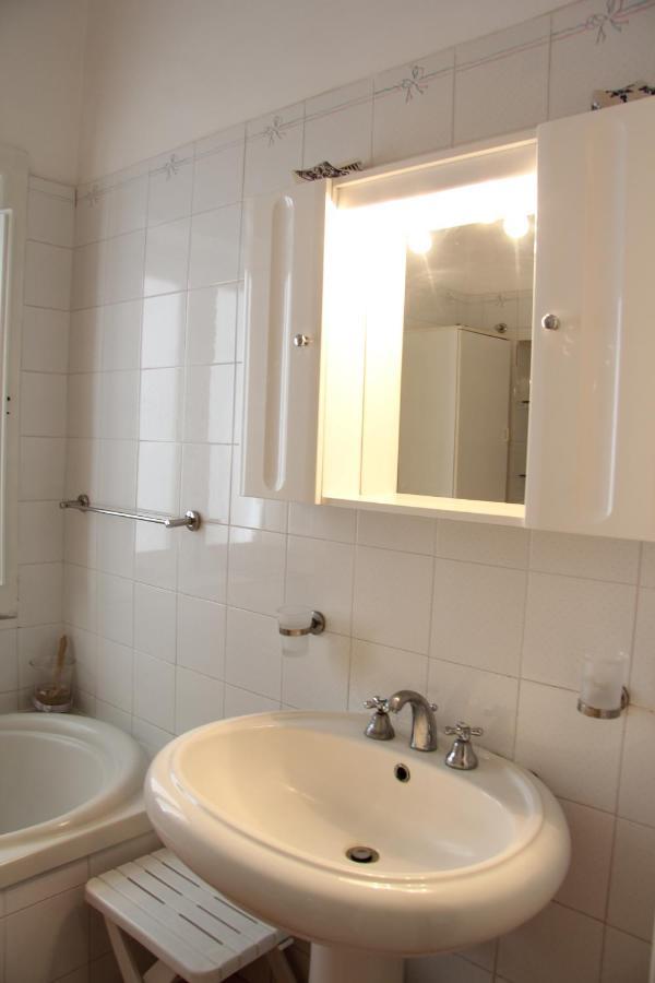 Casa Vacanza Icaros, Ortigia Hictoric Center, 200 Mt From The Beach Συρακούσες Εξωτερικό φωτογραφία