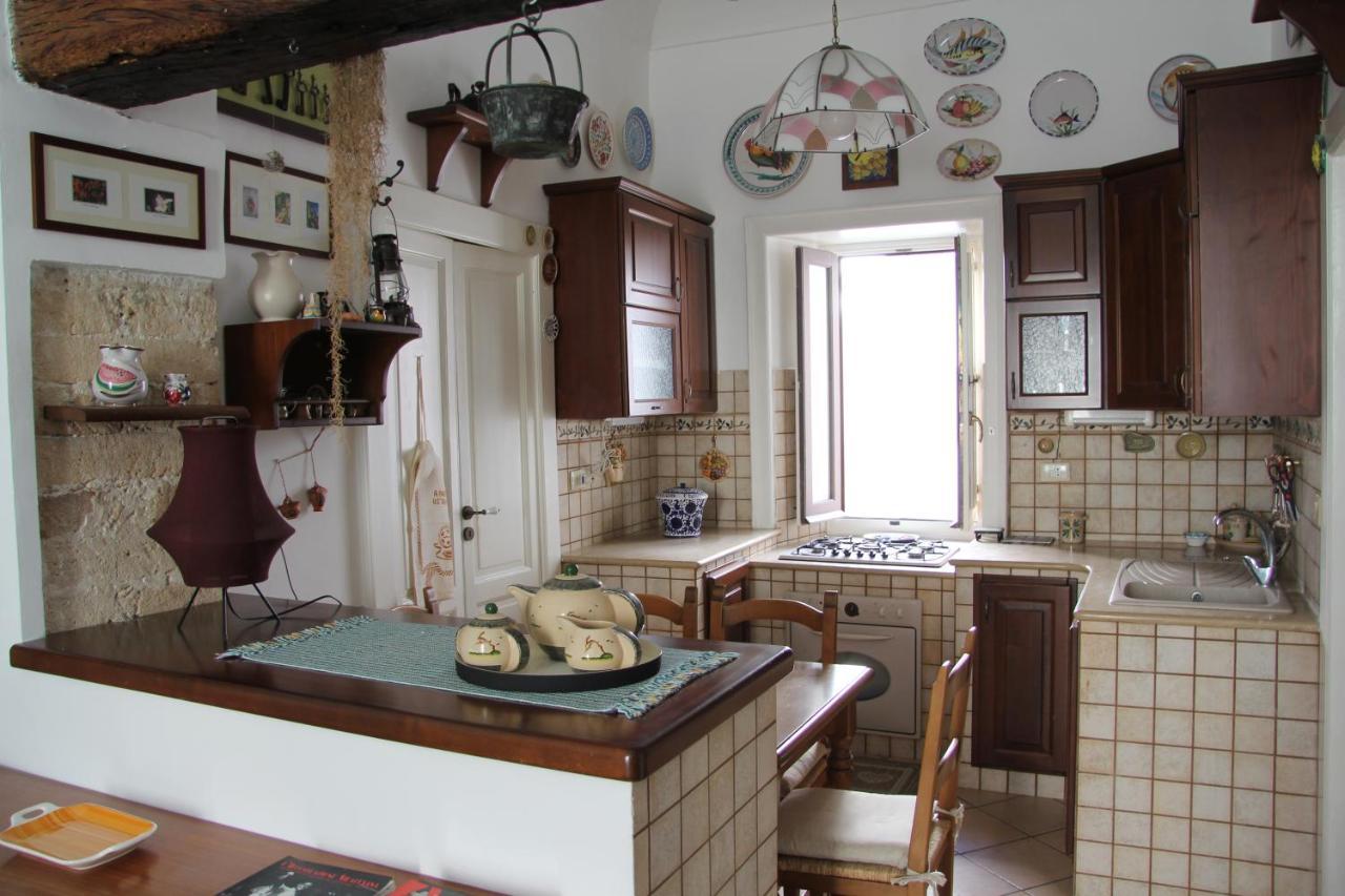 Casa Vacanza Icaros, Ortigia Hictoric Center, 200 Mt From The Beach Συρακούσες Εξωτερικό φωτογραφία
