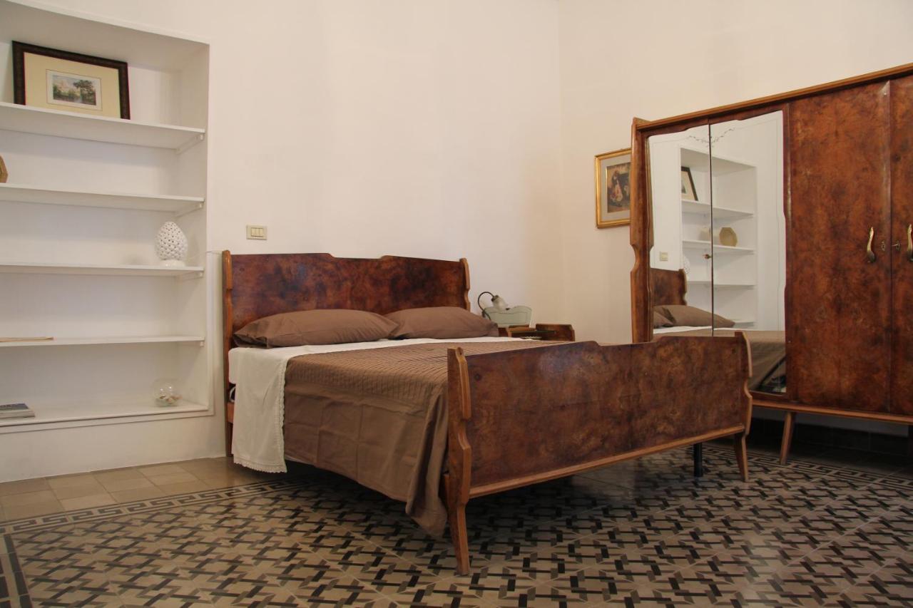 Casa Vacanza Icaros, Ortigia Hictoric Center, 200 Mt From The Beach Συρακούσες Εξωτερικό φωτογραφία
